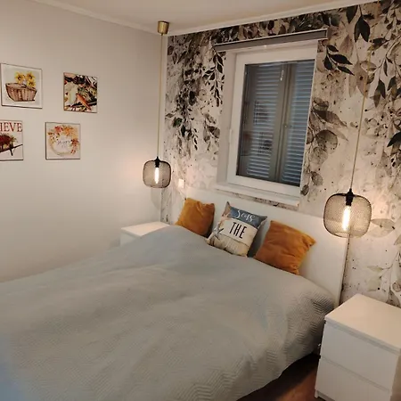 아파트 Pupi Apartmanhaz 발라톤엘