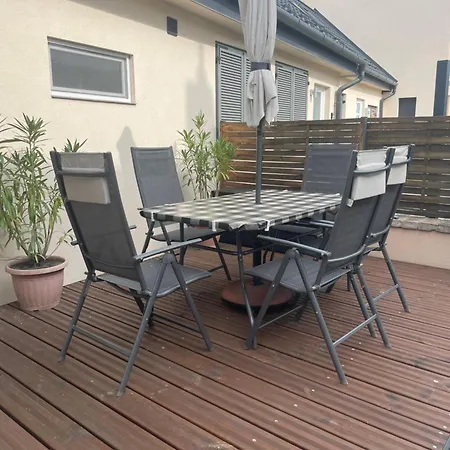 Pupi Apartmanhaz 아파트