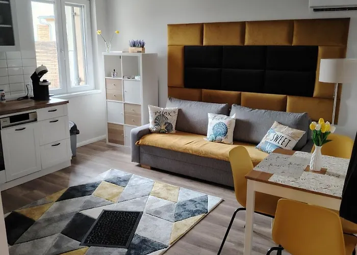 Lägenhet Pupi Apartmanhaz Balatonlelle